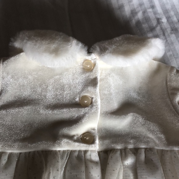 Baby girls size 3 to 6 month, Bonnie baby off-white holiday dress Christmas - Picture 8 of 10